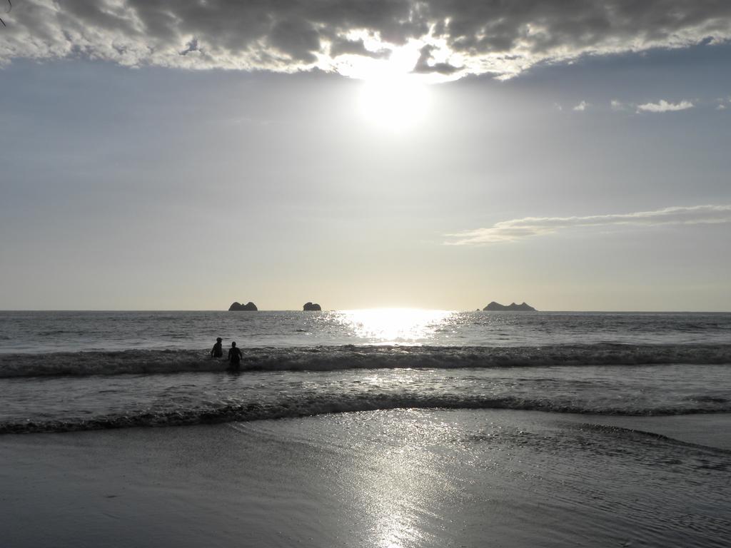 Hotel Lookout Playa Tortuga Ojochal Luaran gambar